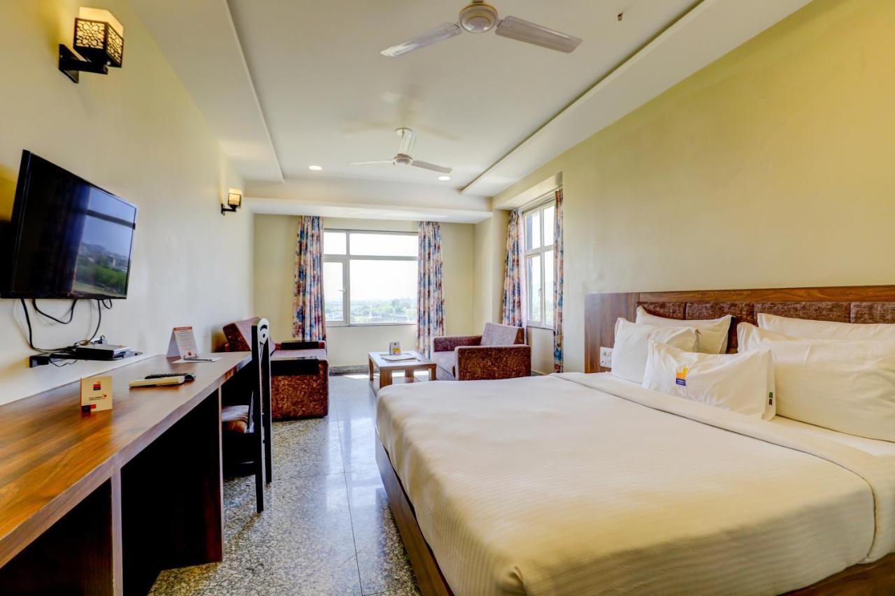 Hotel Shree Nanda Udaipur Exterior foto